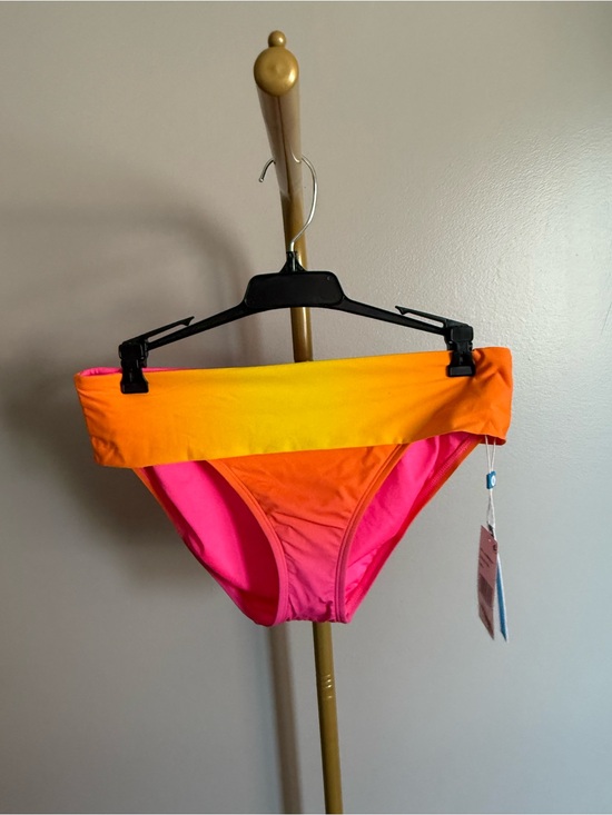 Bleu Rod Beattie Other - NWT Bleu Rod Beattie Colorblock Foldover Bikini Bottom – Pink/Orange (Size 4)